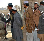 Dozens of Policemen Surrounded By Insurgents in Khashrod